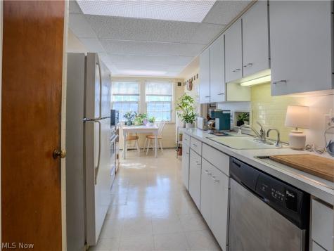 13699 Cedar Road University Heights OH 44118