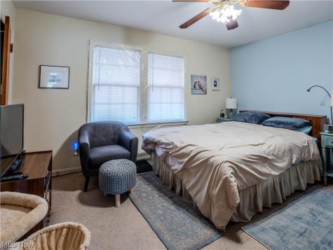 13699 Cedar Road University Heights OH 44118