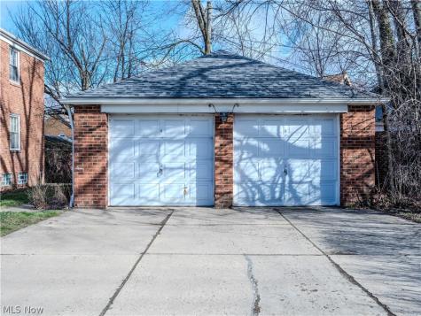 13699 Cedar Road University Heights OH 44118