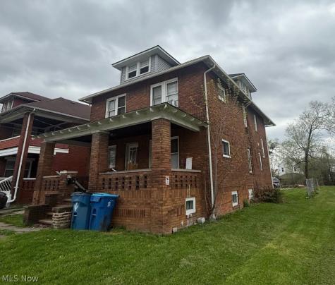 2394 Elyria Avenue Lorain OH 44055