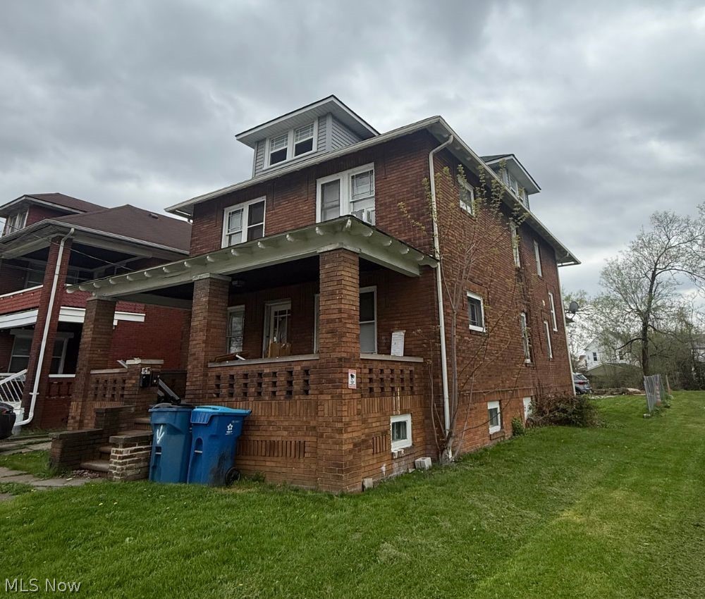 2394 Elyria Avenue Lorain OH 44055