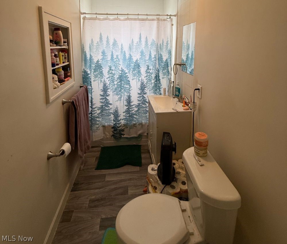 2394 Elyria Avenue Lorain OH 44055