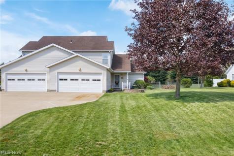 1995-1997 Rolling Meadows Lane Akron OH 44312