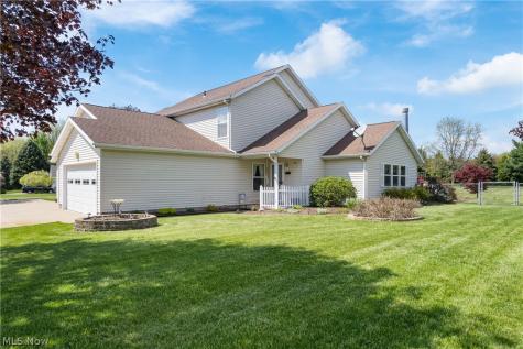 1995-1997 Rolling Meadows Lane Akron OH 44312