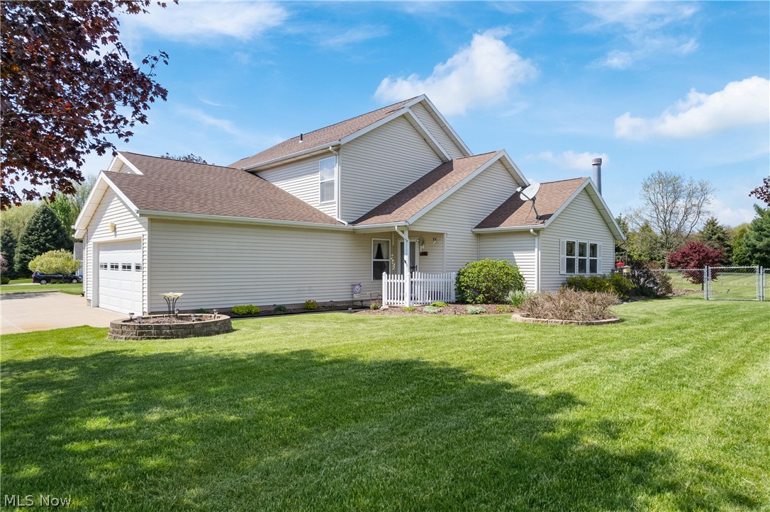 1995-1997 Rolling Meadows Lane Akron OH 44312