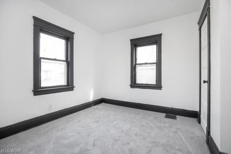 12401 Chesterfield Avenue Cleveland OH 44108