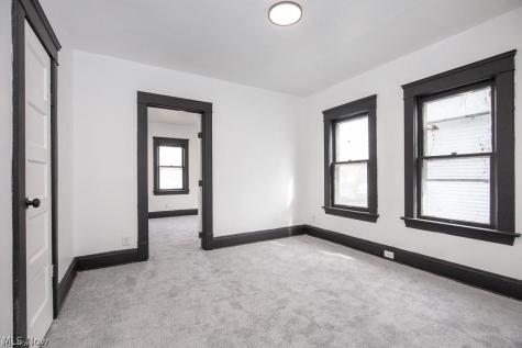 12401 Chesterfield Avenue Cleveland OH 44108