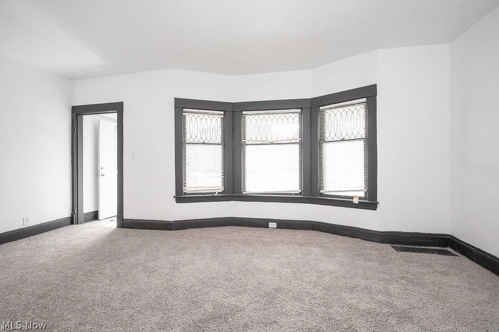 12401 Chesterfield Avenue Cleveland OH 44108