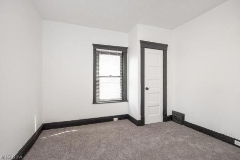 12401 Chesterfield Avenue Cleveland OH 44108