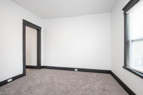12401 Chesterfield Avenue Cleveland OH 44108