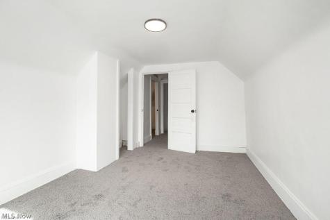 12401 Chesterfield Avenue Cleveland OH 44108