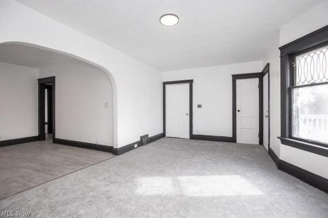 12401 Chesterfield Avenue Cleveland OH 44108