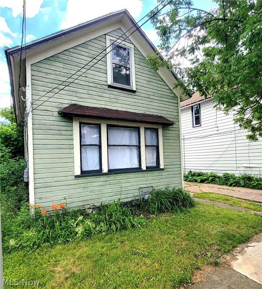 3353 W 46th Street Cleveland OH 44102