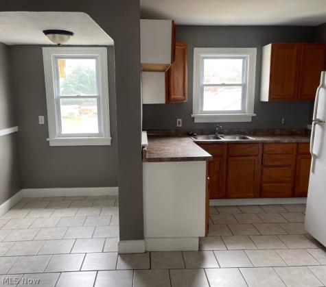 1311 E 187th Street Cleveland OH 44110
