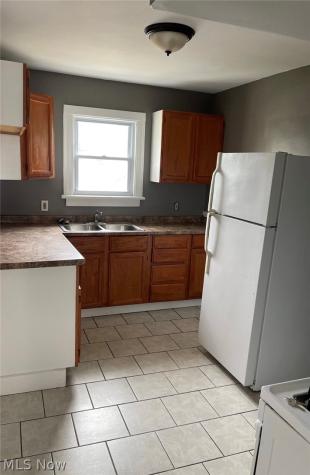1311 E 187th Street Cleveland OH 44110