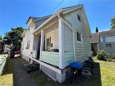 1764 E 33rd Street Cleveland OH 44114