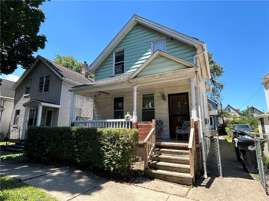 1764 E 33rd Street Cleveland OH 44114