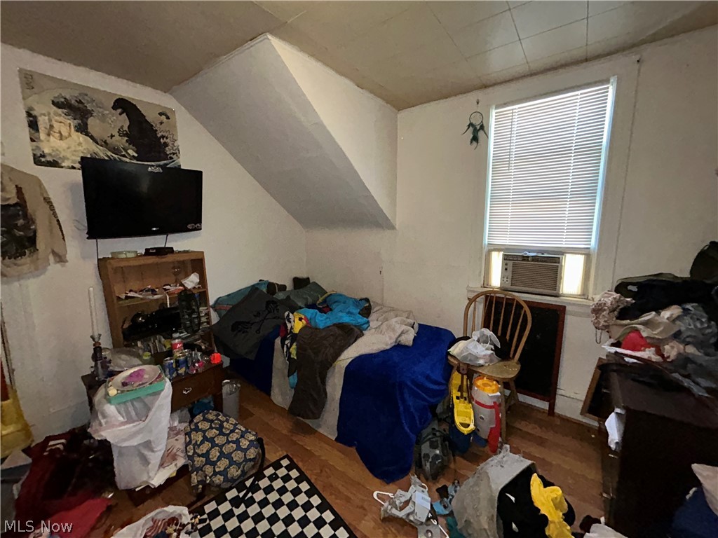 1764 E 33rd Street Cleveland OH 44114