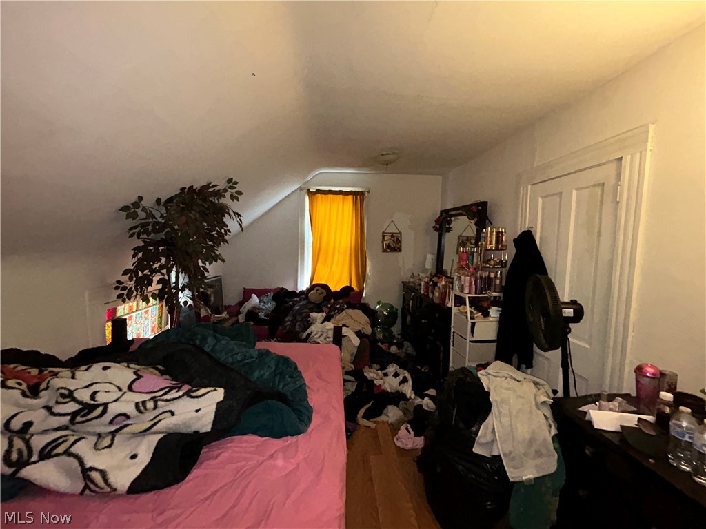 1764 E 33rd Street Cleveland OH 44114