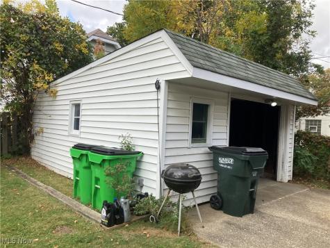 4902 E 109th Street Garfield Heights OH 44125
