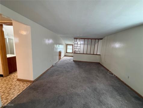 4902 E 109th Street Garfield Heights OH 44125