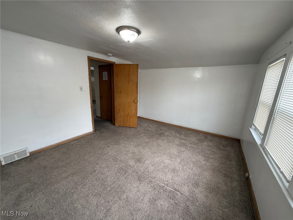 4902 E 109th Street Garfield Heights OH 44125