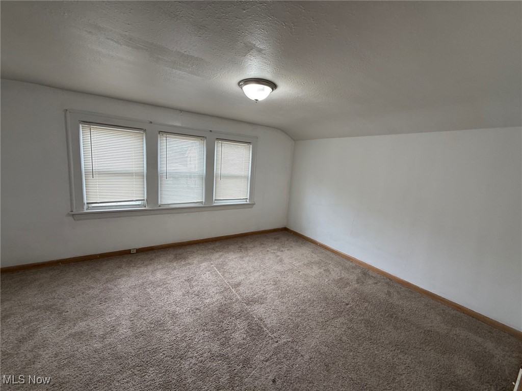 4902 E 109th Street Garfield Heights OH 44125