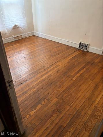 11805 Iowa Avenue Cleveland OH 44108