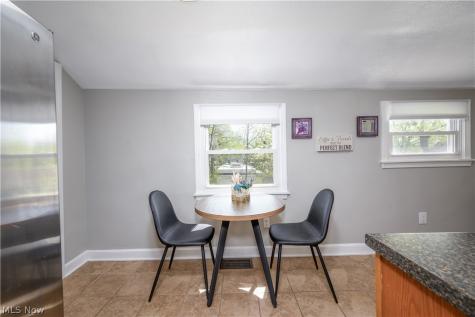 1718 - 1720 Newberry Street Cuyahoga Falls OH 44221