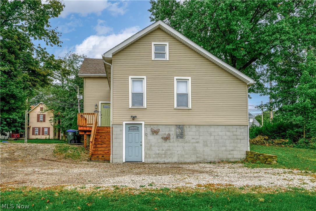 1718 - 1720 Newberry Street Cuyahoga Falls OH 44221