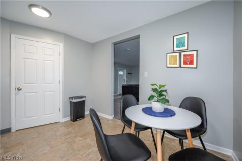 1718 - 1720 Newberry Street Cuyahoga Falls OH 44221