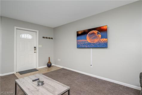 1718 - 1720 Newberry Street Cuyahoga Falls OH 44221