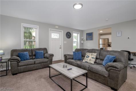 1718 - 1720 Newberry Street Cuyahoga Falls OH 44221