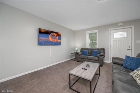 1718 - 1720 Newberry Street Cuyahoga Falls OH 44221