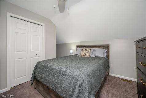 1718 - 1720 Newberry Street Cuyahoga Falls OH 44221