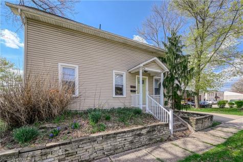 1718 - 1720 Newberry Street Cuyahoga Falls OH 44221