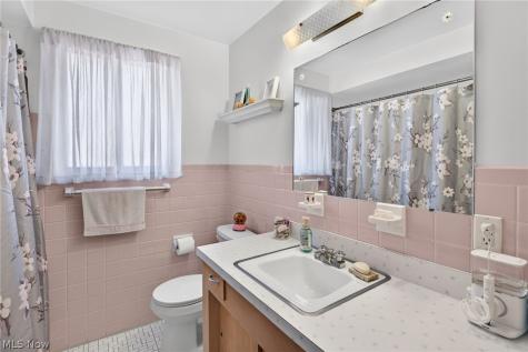 20404 Lake Shore Boulevard Euclid OH 44123