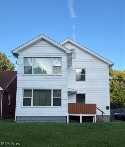 43 Manchester Avenue Youngstown OH 44509