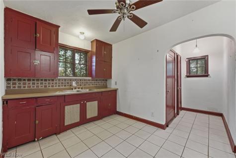 1704 Yale Avenue NW Canton OH 44703