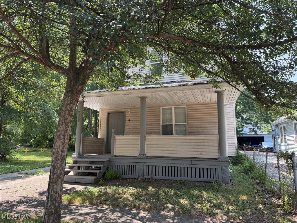 2066 W 81st Street Cleveland OH 44102