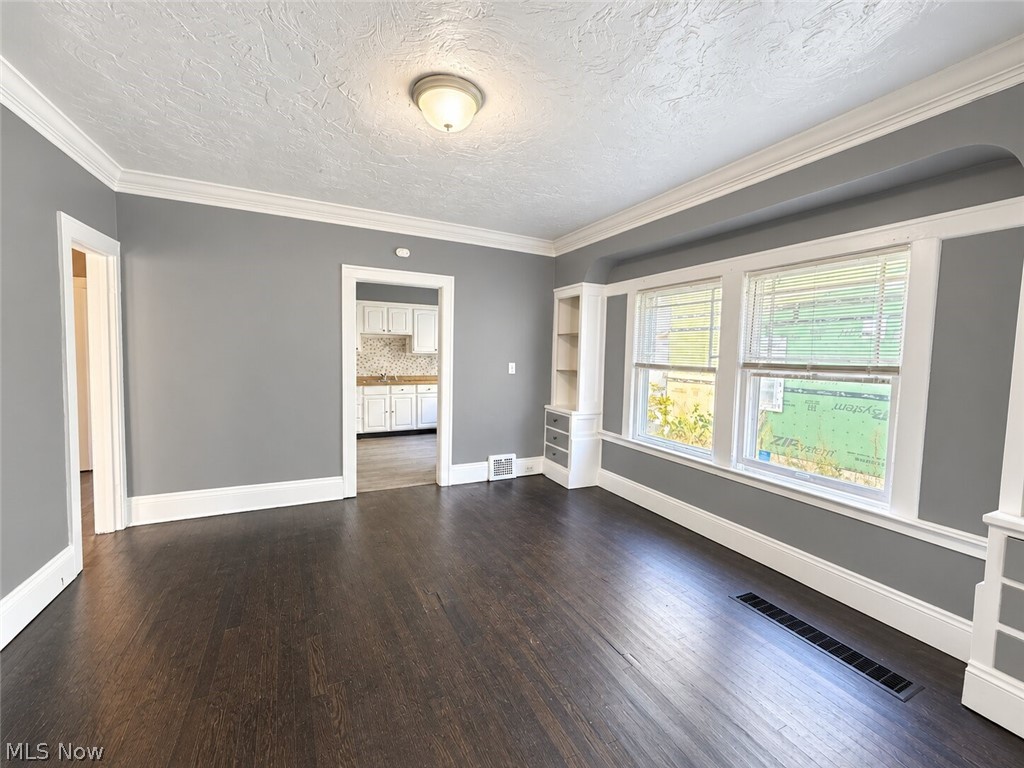 3598 E 143rd Street Cleveland OH 44120