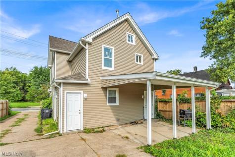 3429 E 65th Street Cleveland OH 44127