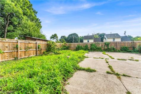 3429 E 65th Street Cleveland OH 44127