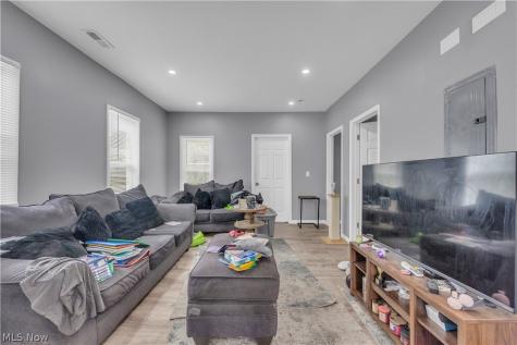 3429 E 65th Street Cleveland OH 44127