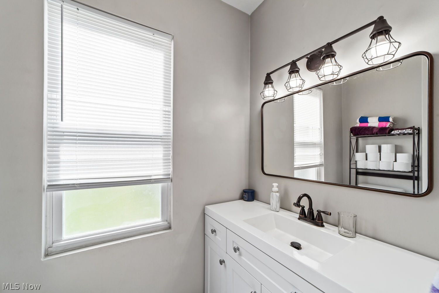 2102 Quail Street Lakewood OH 44107