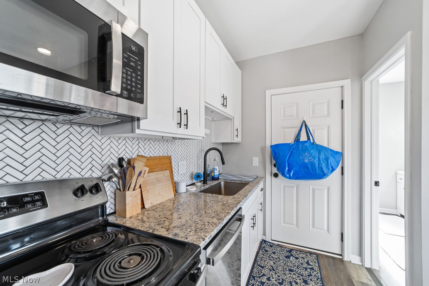2102 Quail Street Lakewood OH 44107