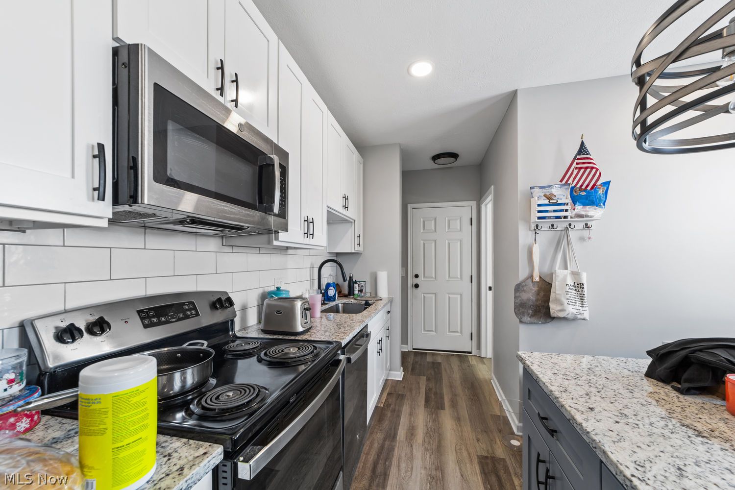 2102 Quail Street Lakewood OH 44107