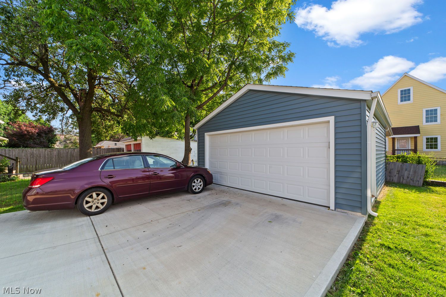 2102 Quail Street Lakewood OH 44107