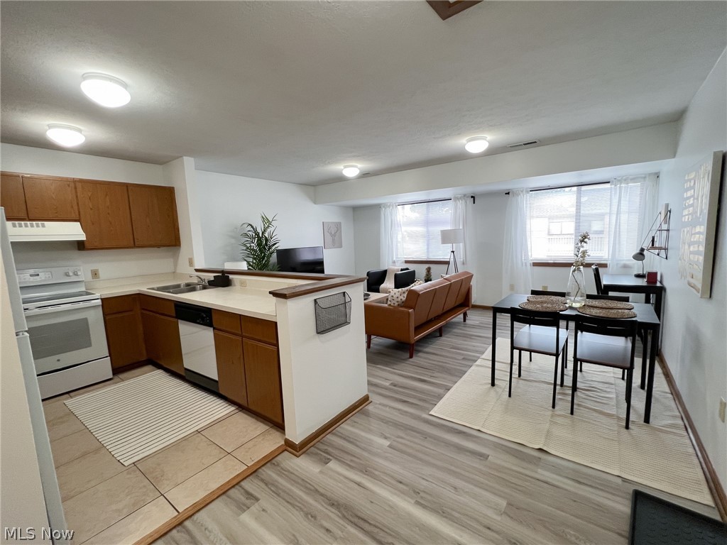 709 & 717 Carroll Street Akron OH 44304