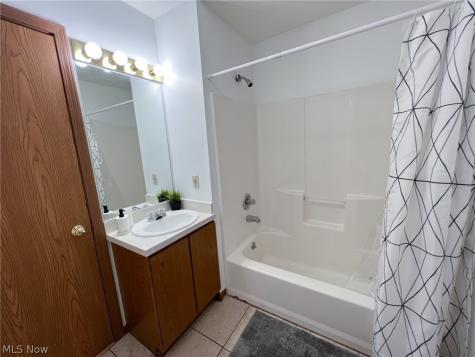 709 & 717 Carroll Street Akron OH 44304